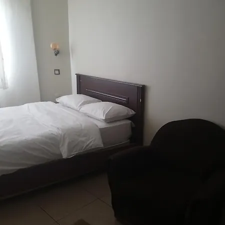 Hotel Isik *